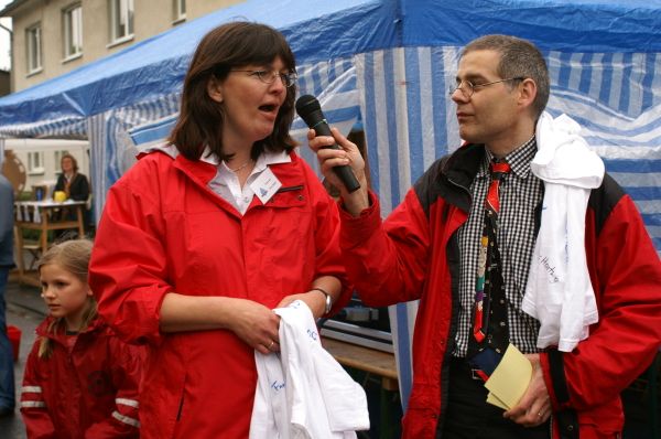 Fördervereinsvorsitzende Petra Bößert im Gespräch mit Moderator Markus Frey