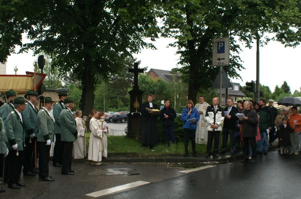 Prozession am Wegkreuz